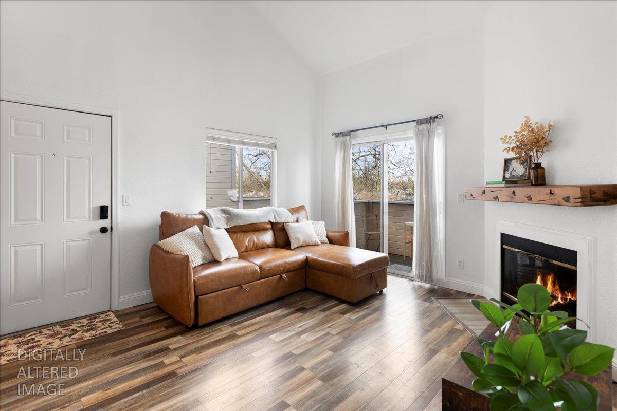 1019 Dornajo Way 225