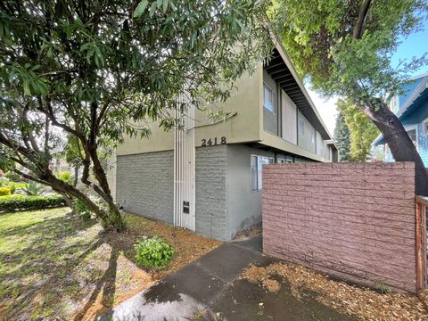 2418 T Street Sacramento CA 95816