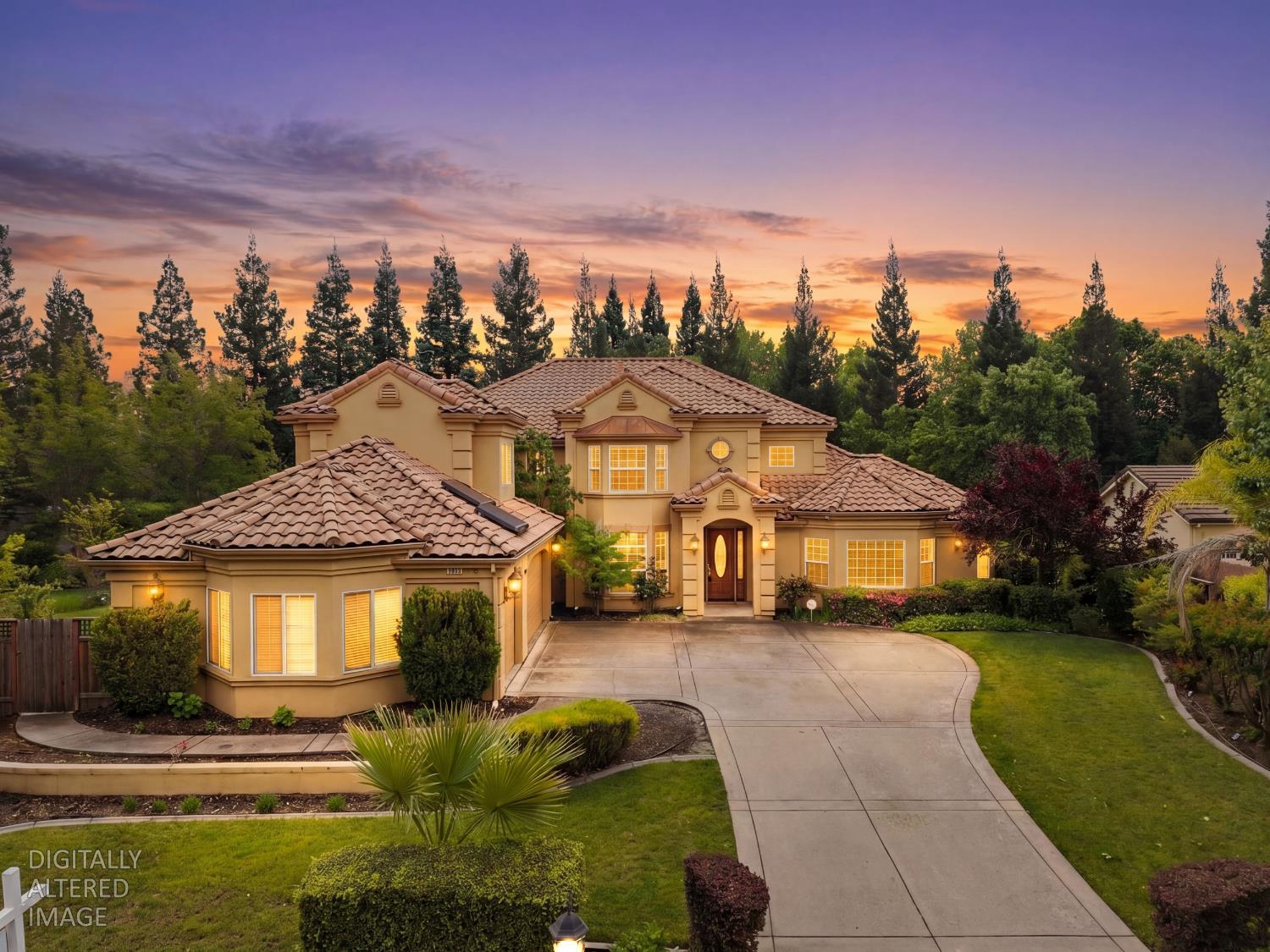 9003 Cedar Ridge Drive