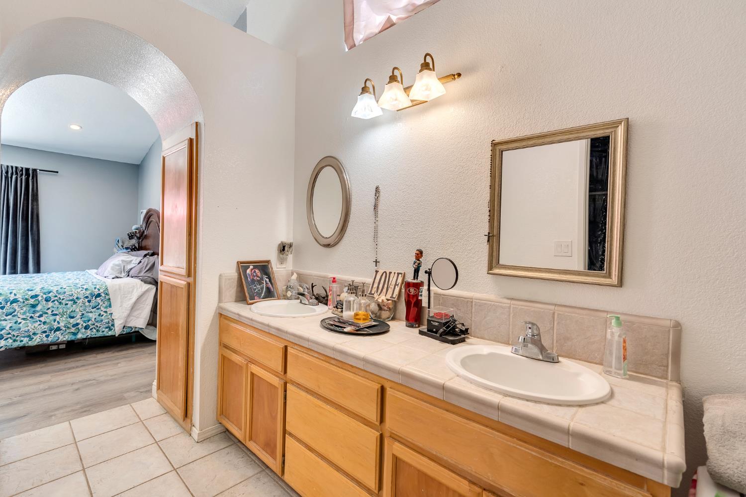 Los Banos, California 93635, United States, 3 Bedrooms Bedrooms, ,2 BathroomsBathrooms,Residential,Active,170640