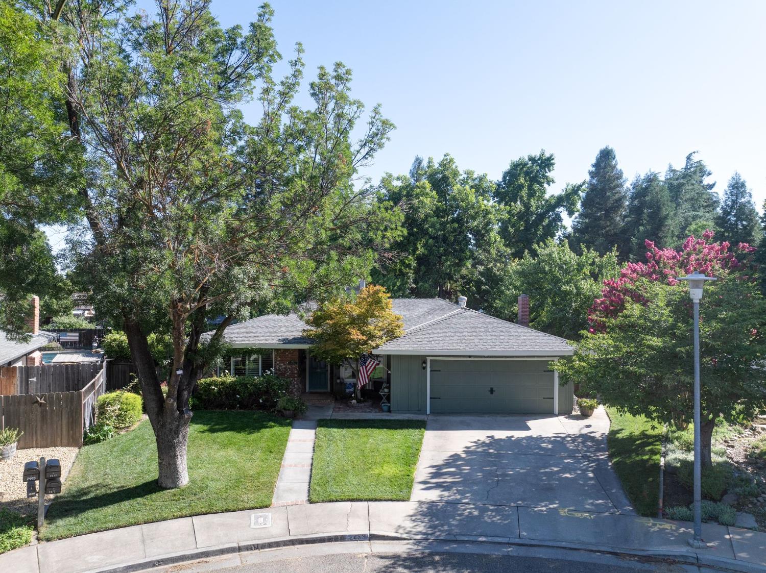 2453 Hemlock Court