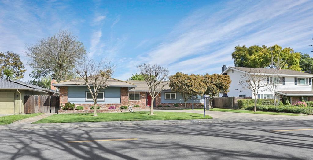 Photo of 6620 Cumberland Place, Stockton, CA 95219 (MLS # 226028811)