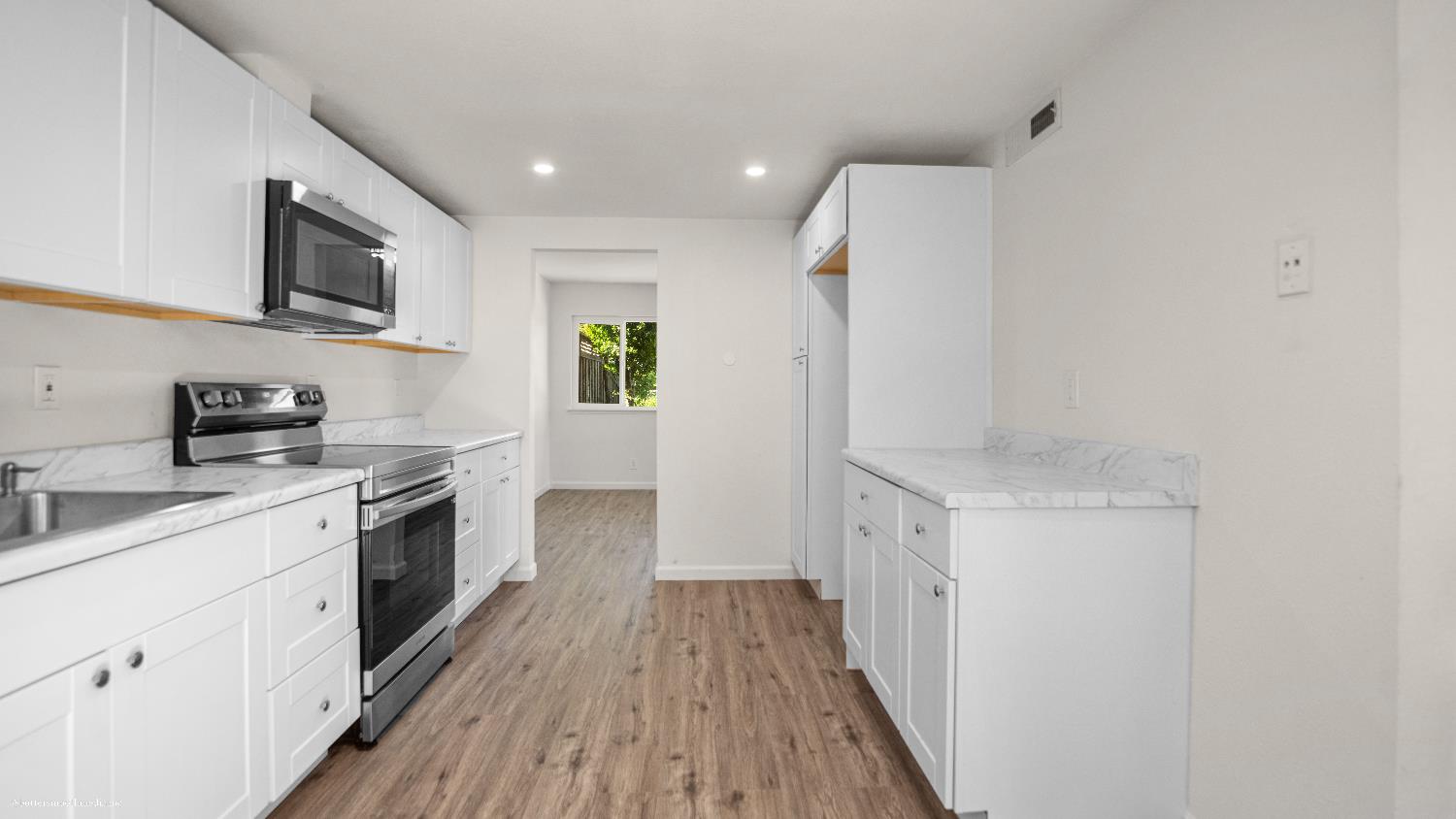 Newark, California 94560, United States, 4 Bedrooms Bedrooms, ,3 BathroomsBathrooms,Residential,Active,183925