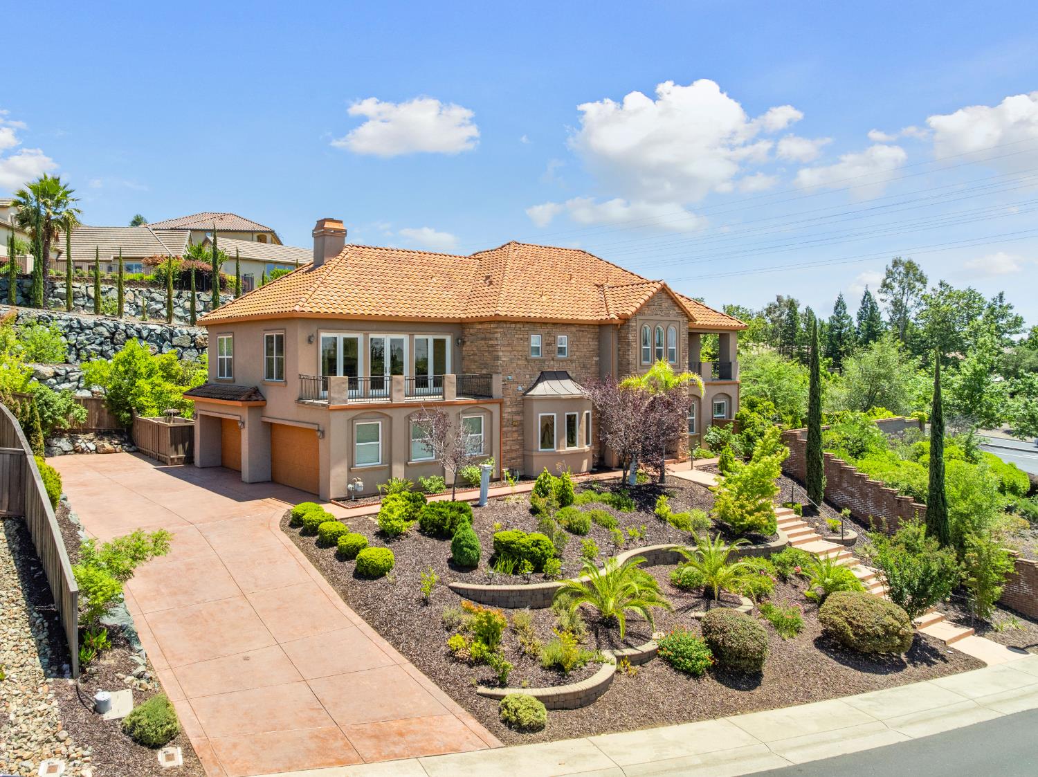 771 Glen-Mady Way