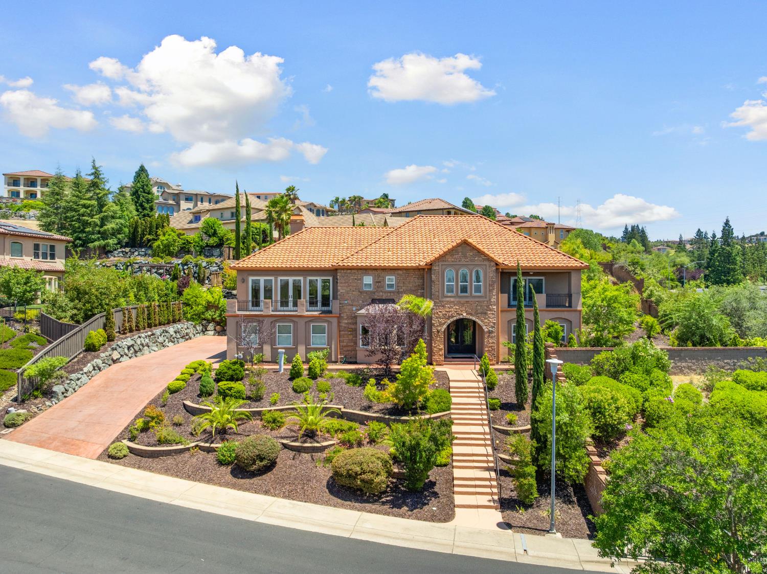 771 Glen-Mady Way