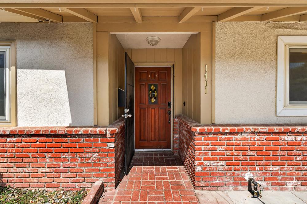 1401 Wyant Way