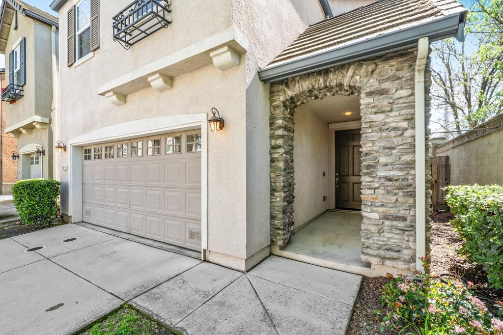 Photo of 197 Cinema Street, Sacramento, CA 95823 (MLS # 226033715)