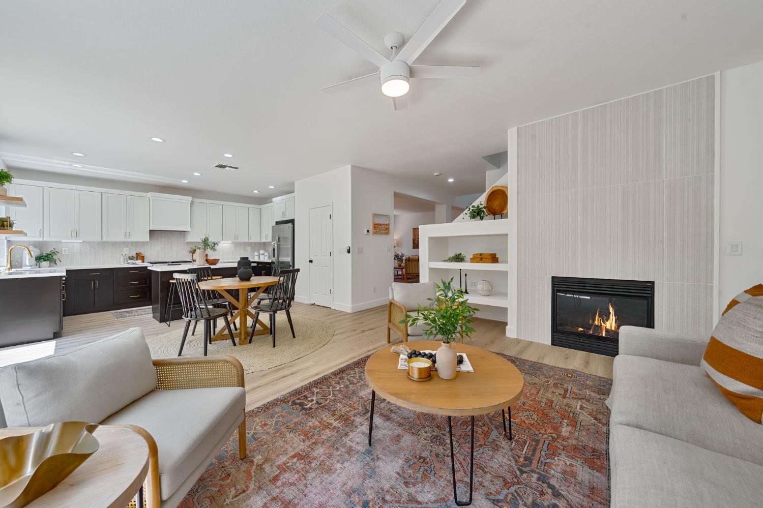 2912 Cinnamon Teal Circle