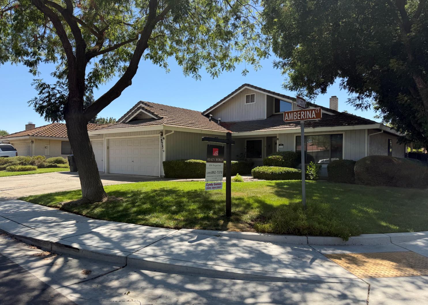 575 Amberina Drive