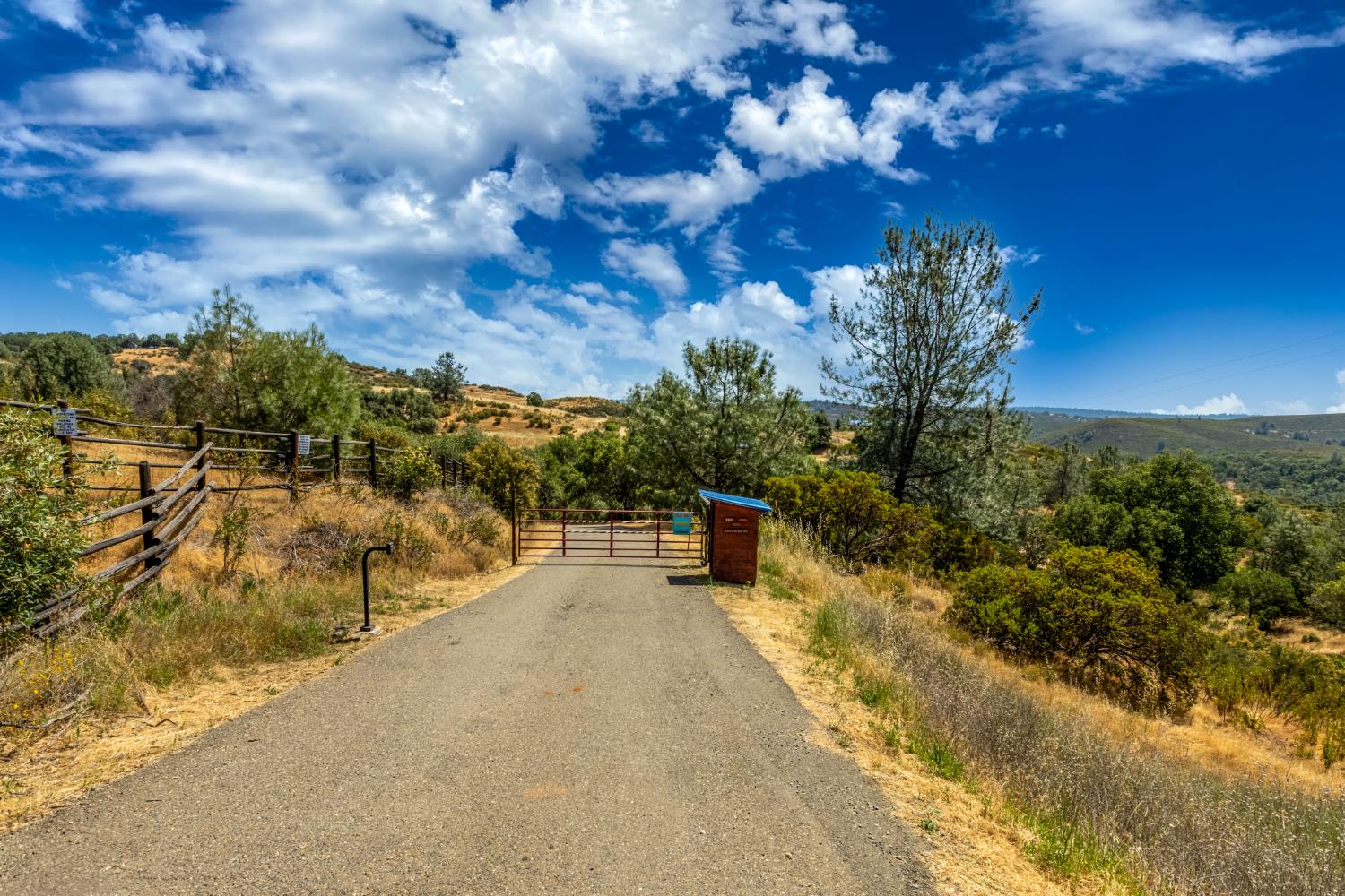 8489 White Hawk Road