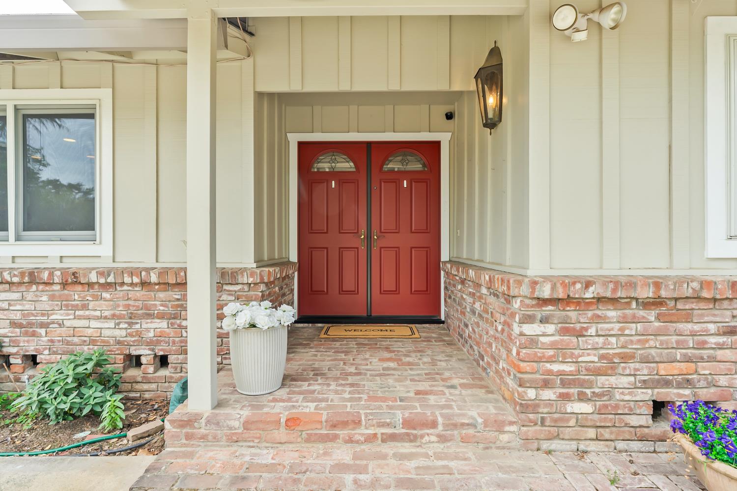 8445 Royall Oaks Drive