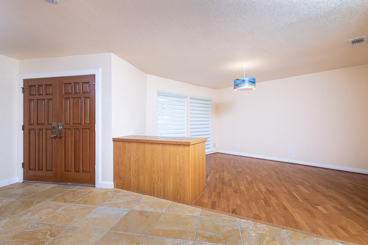 1205 Lantern Court