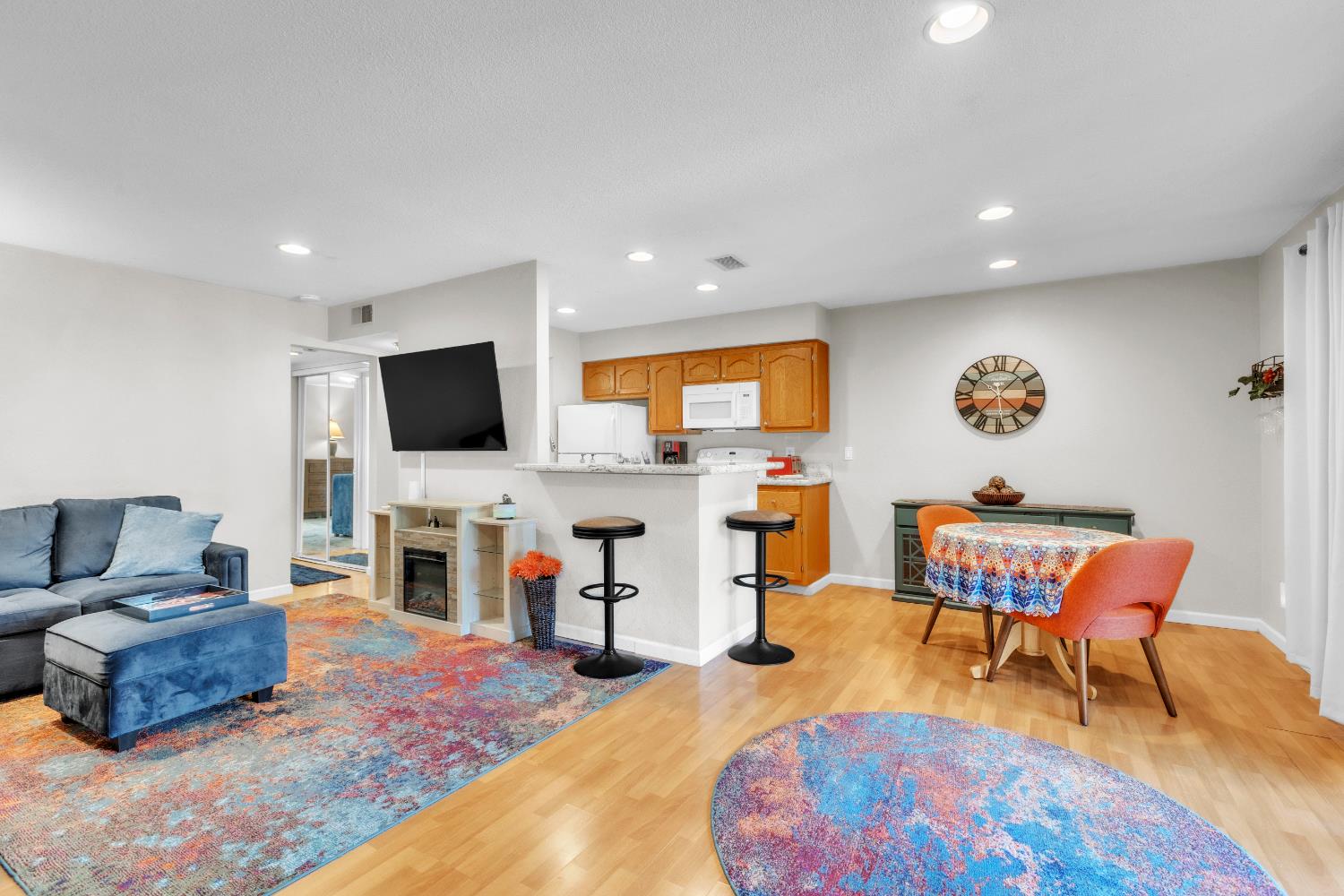 2474 Larkspur Lane 367