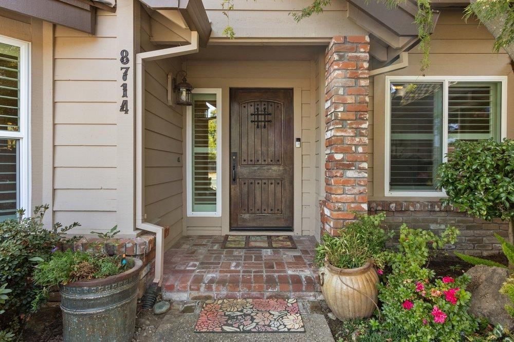 8714 Pathfinder Court