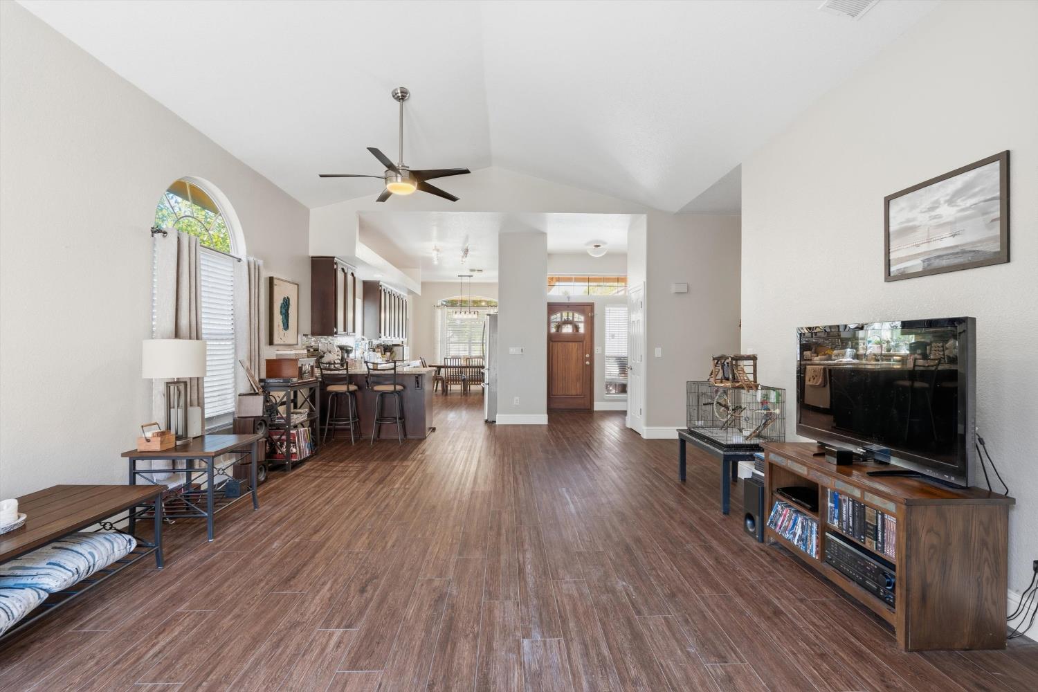 4900 Eagle Peak Court