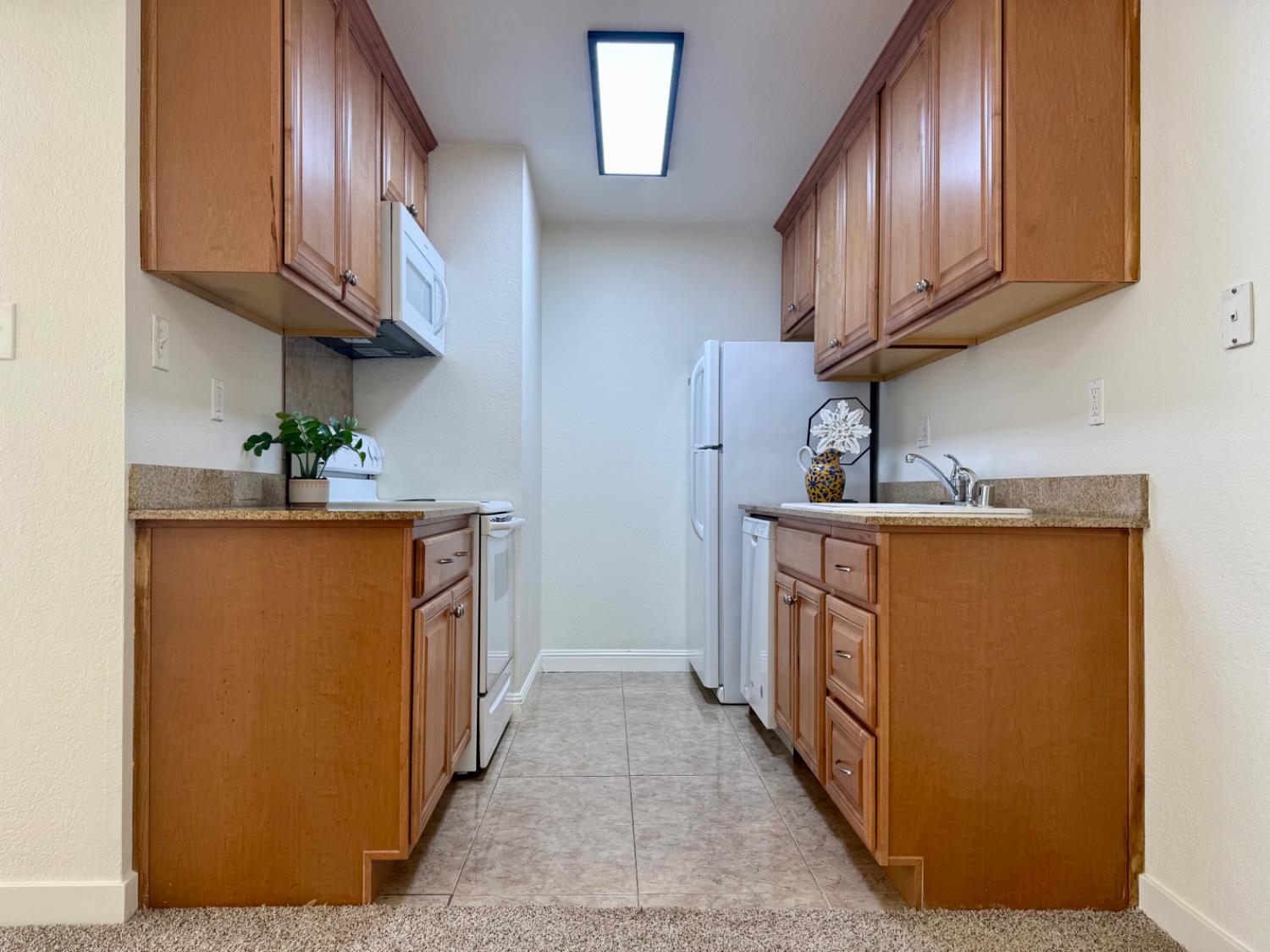 9200 Madison Avenue 169