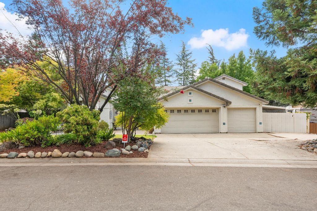 Photo of 3810 Bilbao Court, Cameron Park, CA 95682 (MLS # 225119102)