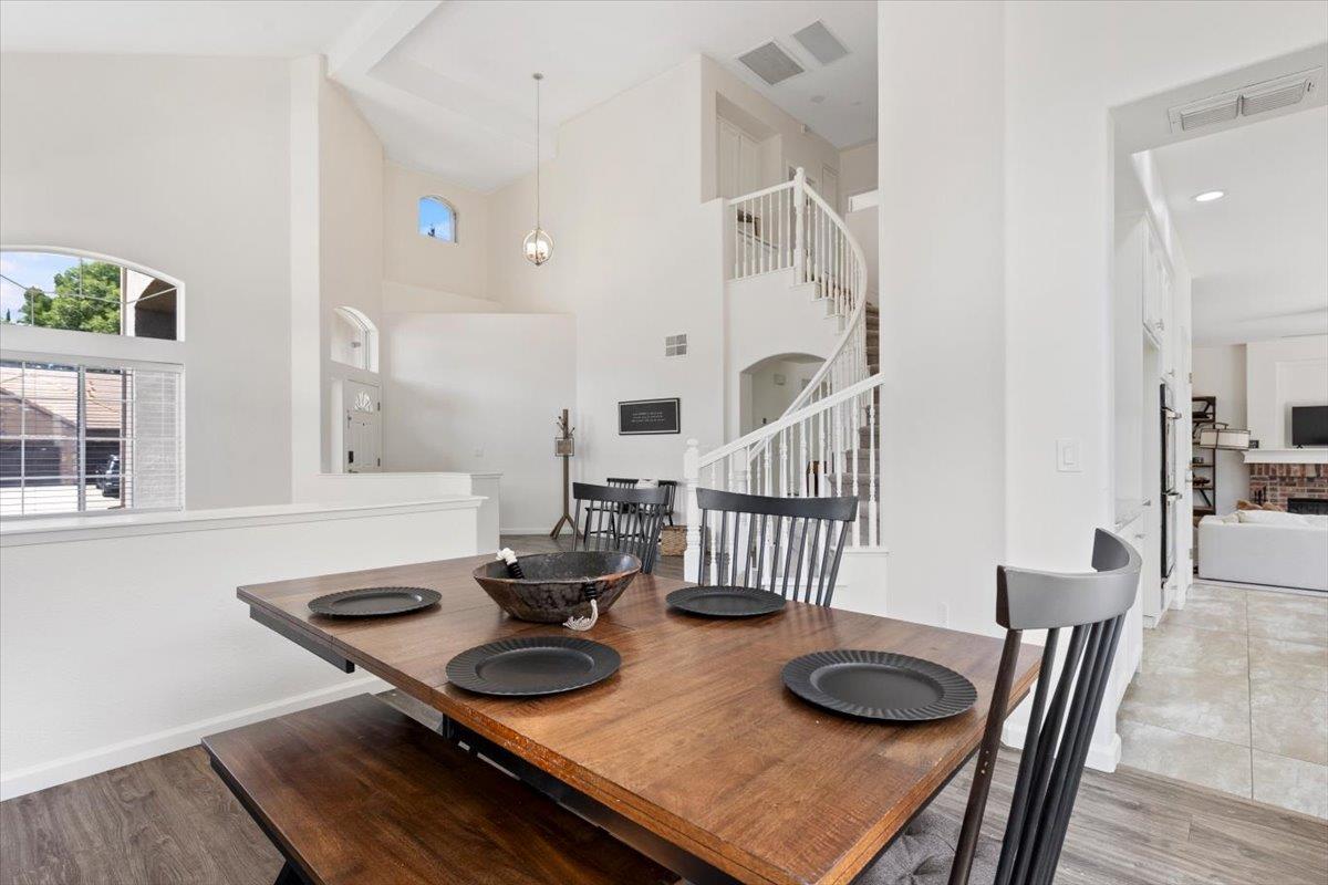 3105 Sceptre Drive
