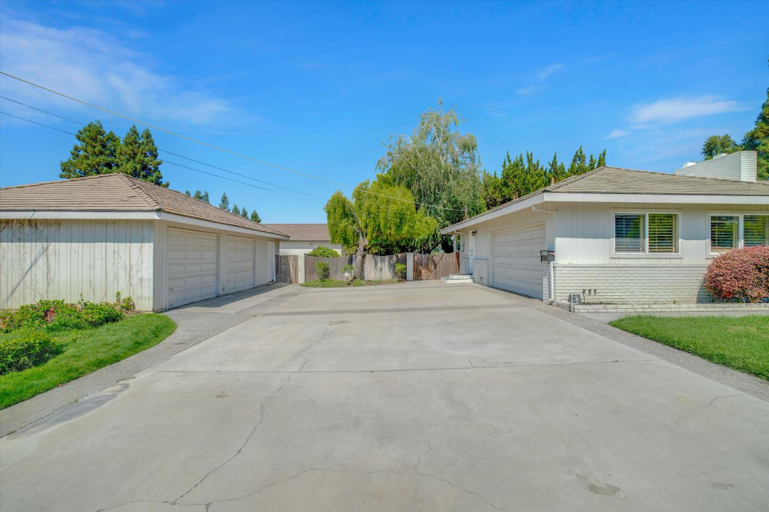7025 Hillcrest Drive