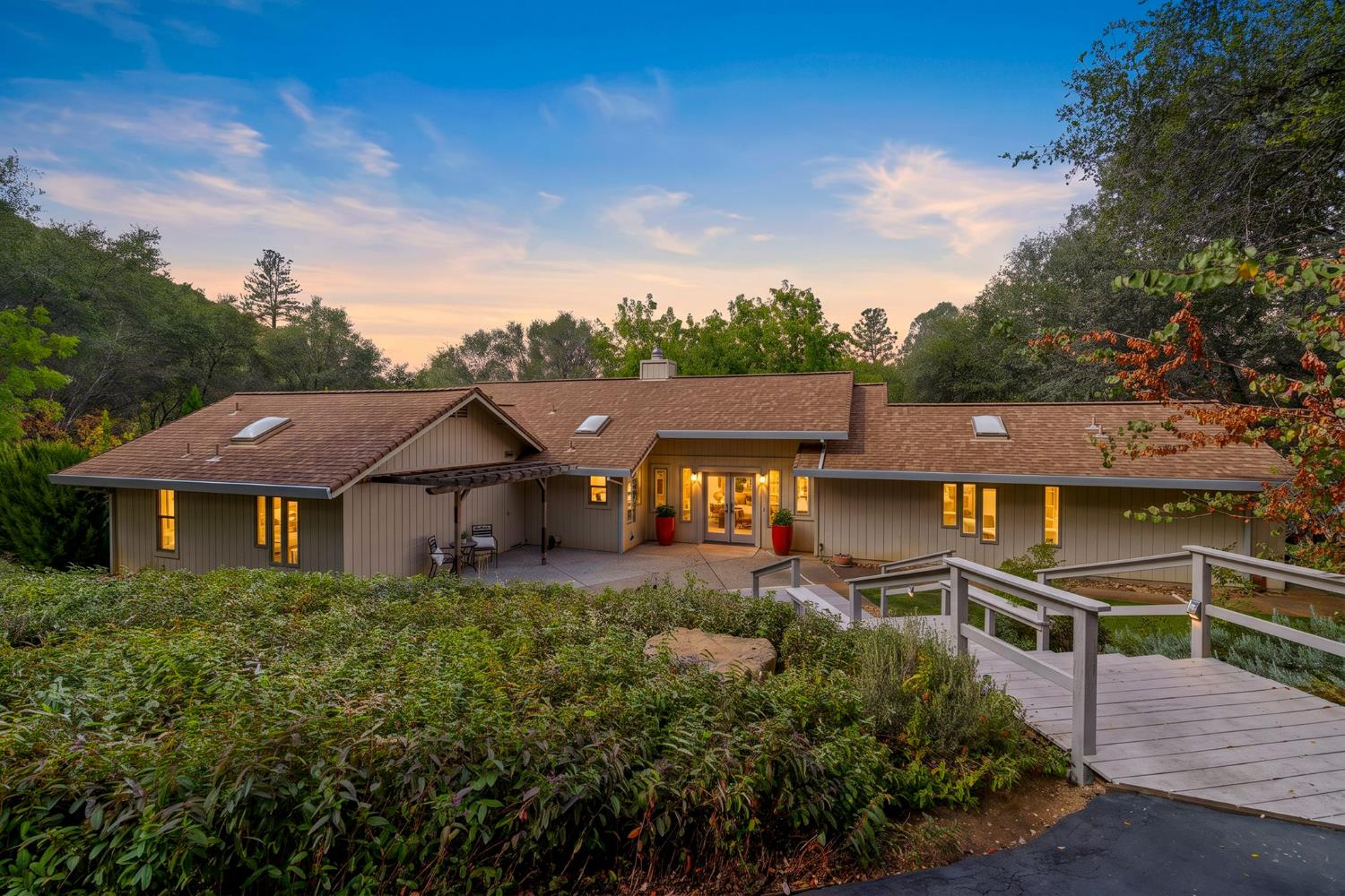 1730 Larelyn Lane