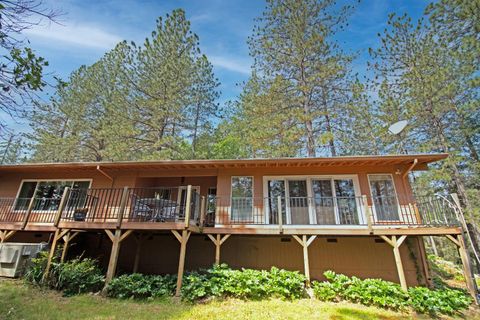 1239 Peaceful Valley Rd, Colfax, CA 95713 - MLS#: 225047162