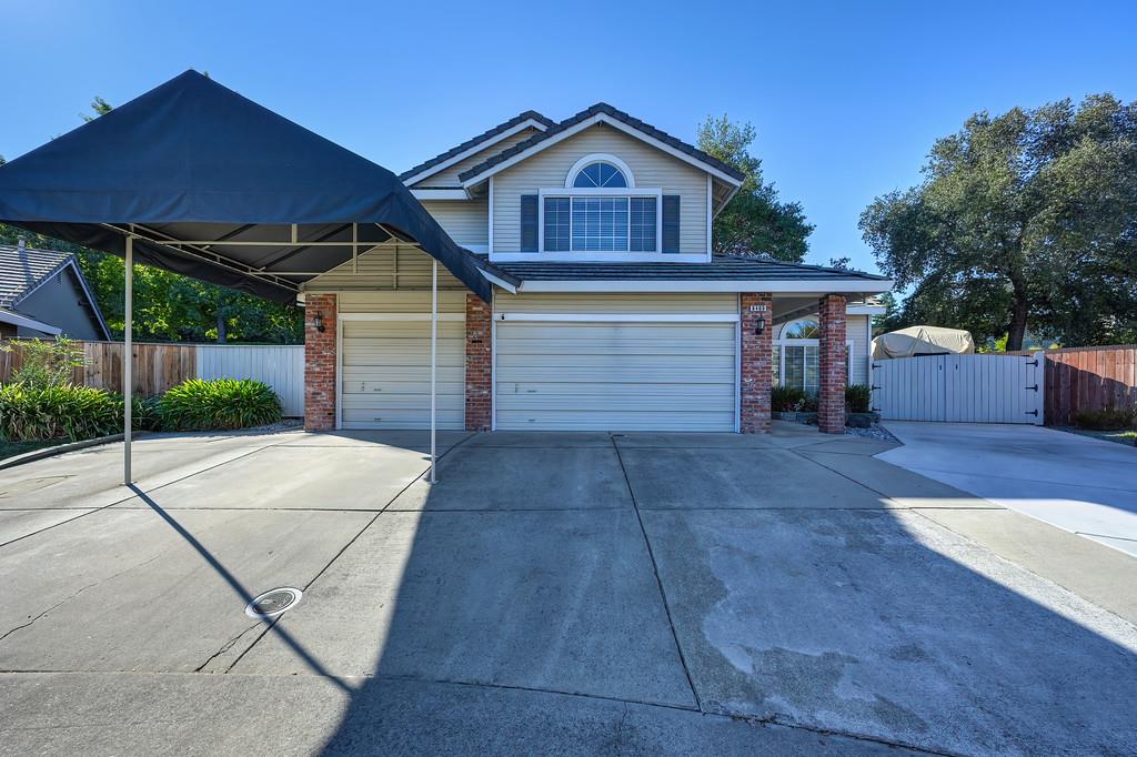 8400 Clear Valley Court
