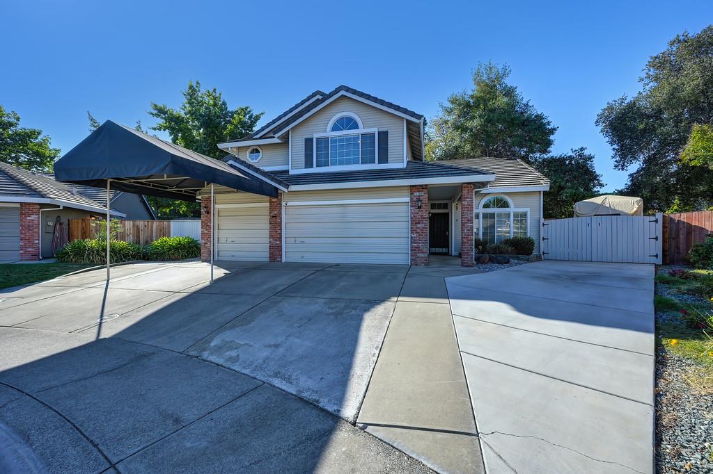 8400 Clear Valley Court