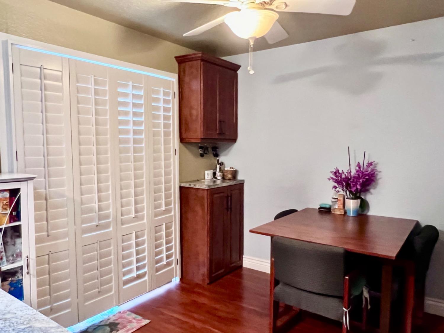 8220 Center Parkway 43