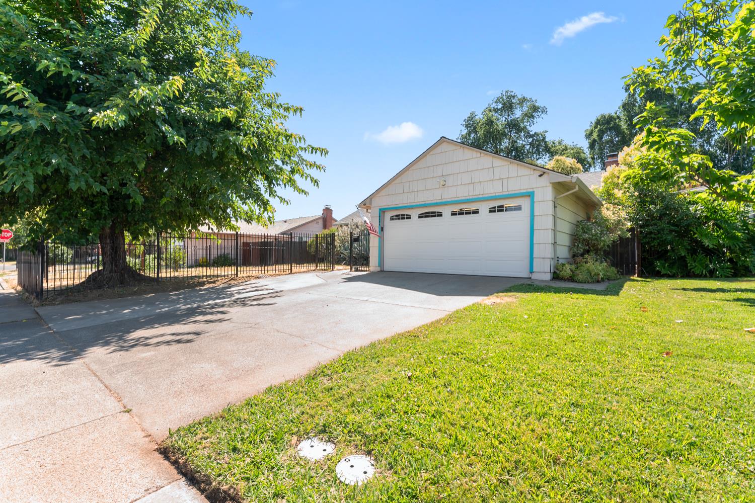 10805 Segovia Way