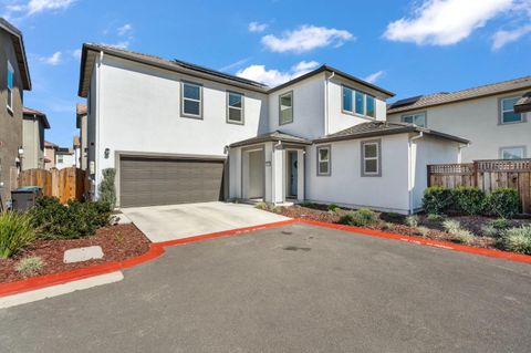 18016 Kelburne Court Lathrop CA 95330