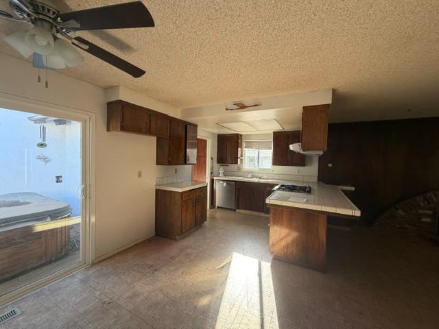 3304 Benton Circle