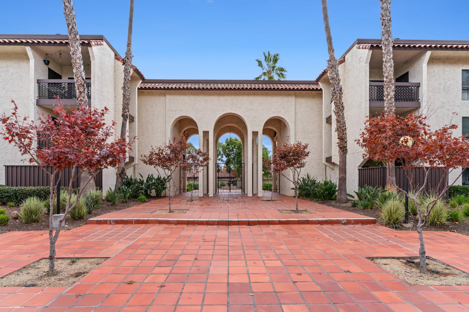 39865 Cedar Boulevard 131