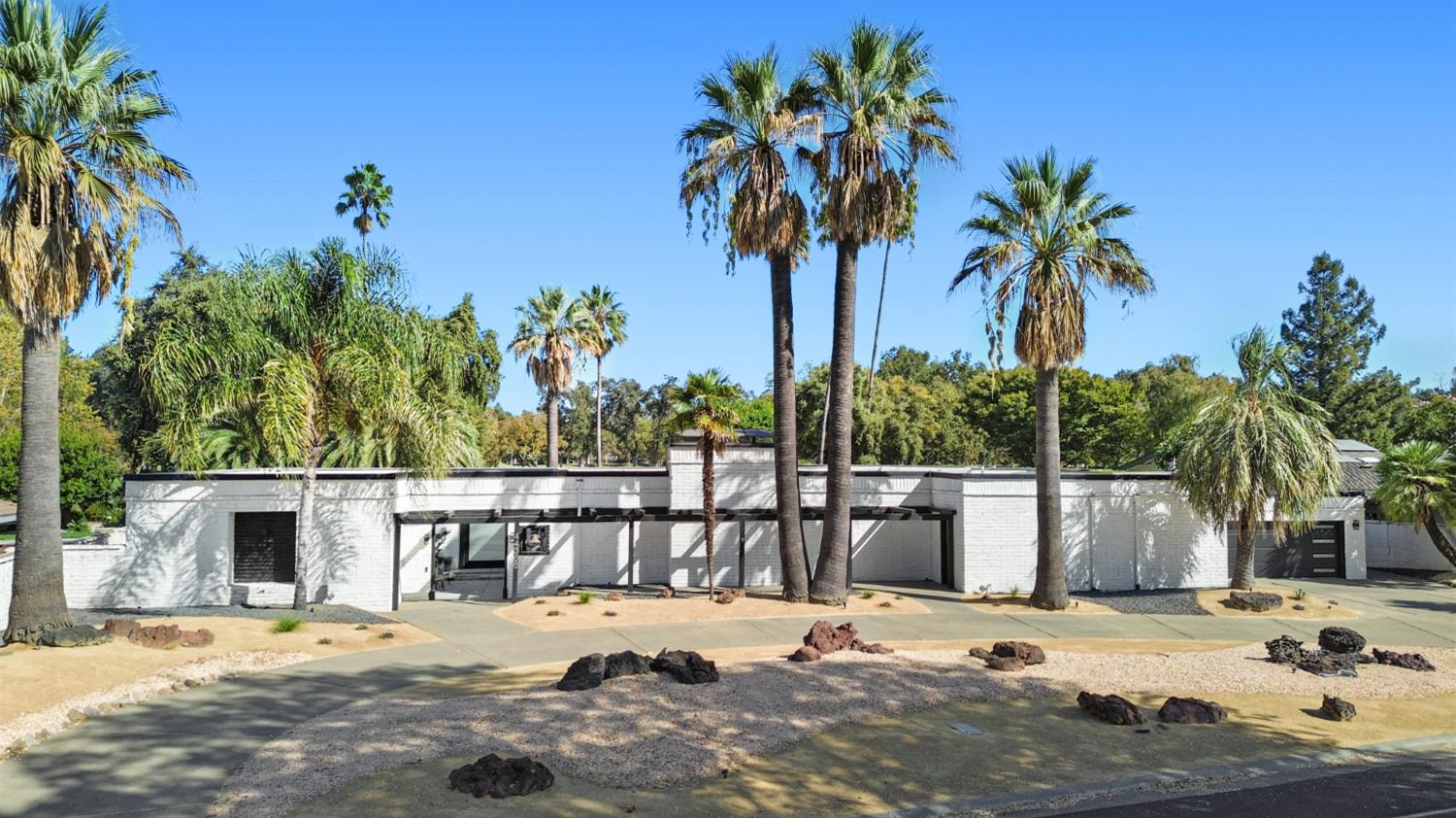 44366 Clubhouse Drive