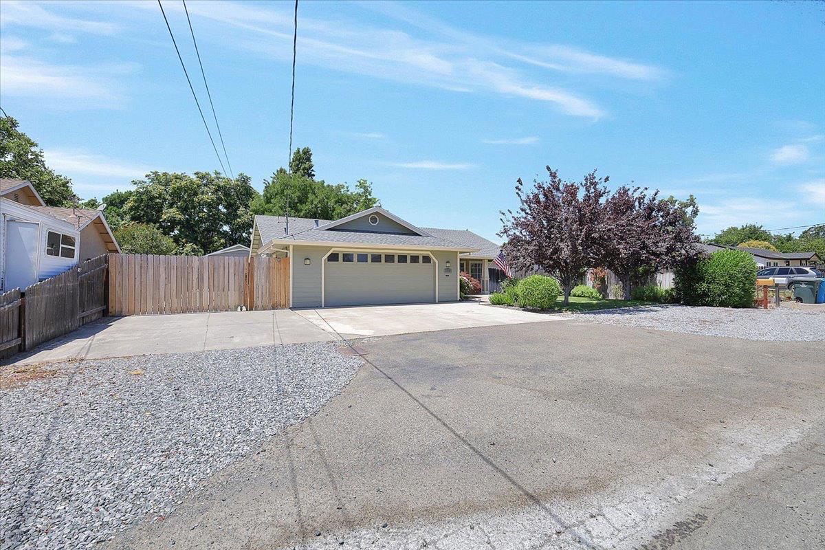 2780 Maple Street