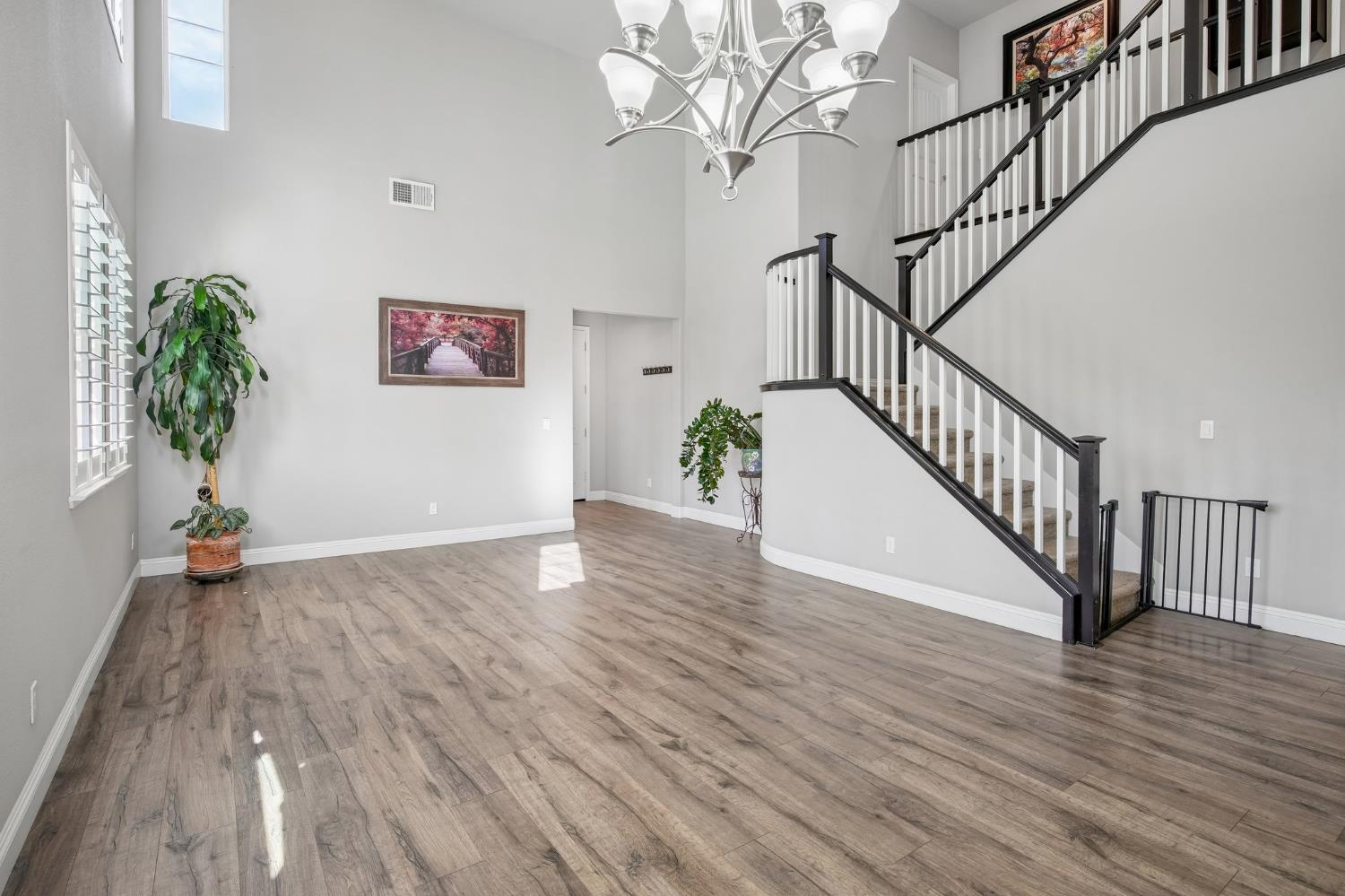 1254 Awahnee Court