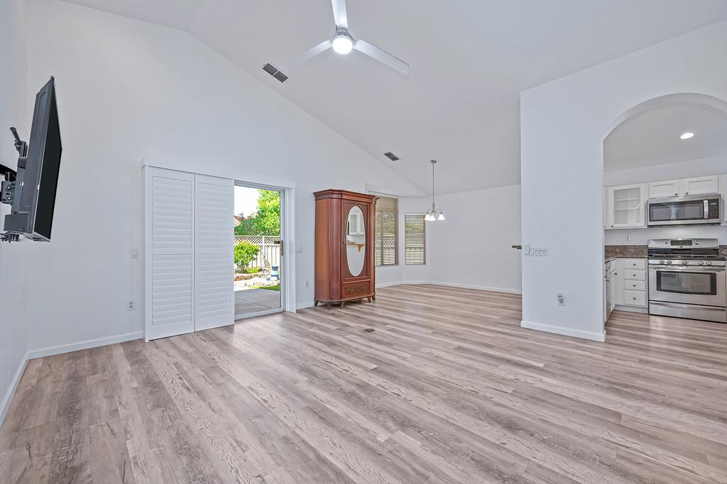 4514 Wanderlust Loop