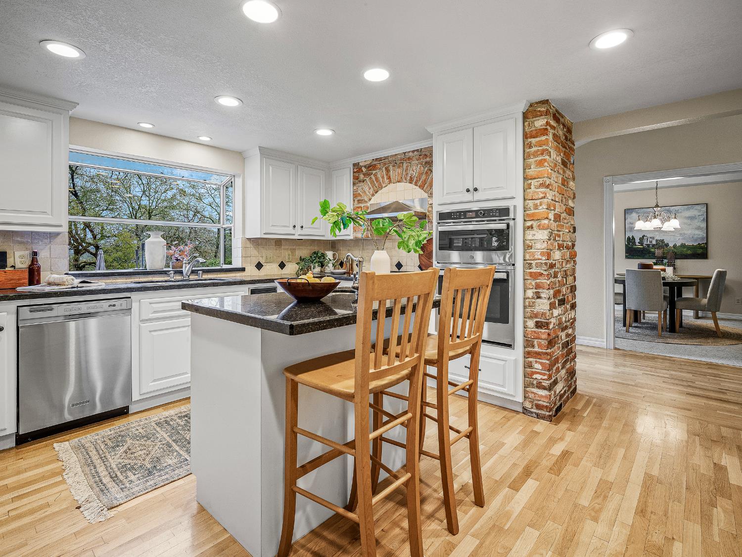 3169 Ridgeview Drive