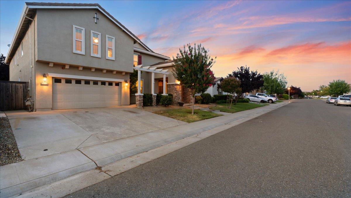 1432 Eaglesfield Lane