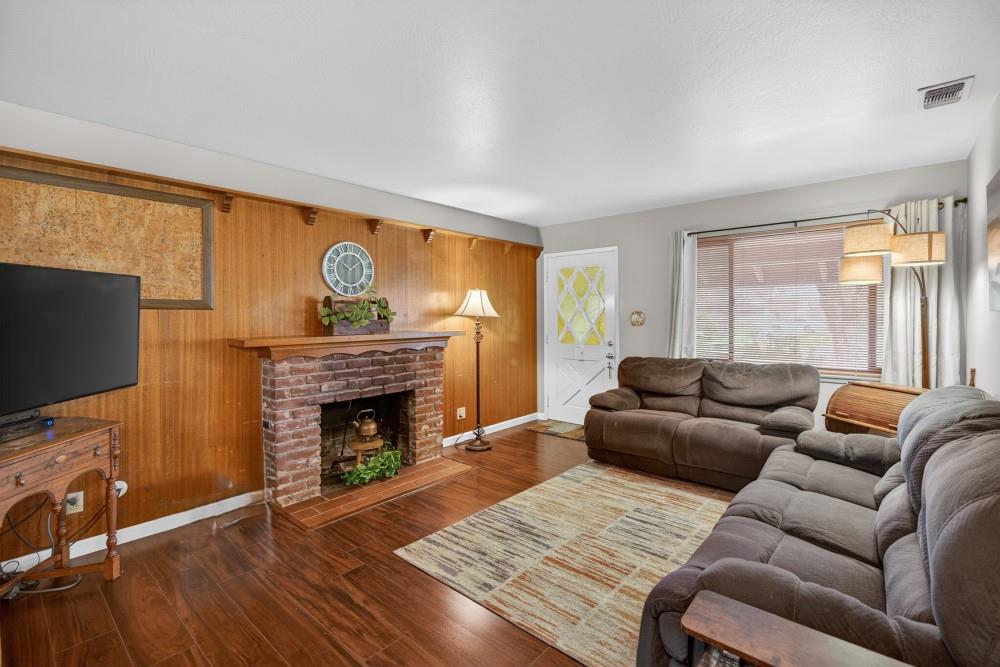 4550 Green Tree Drive