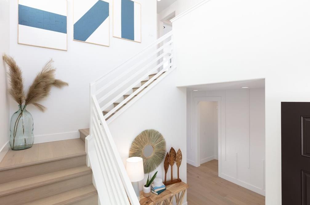 4424 Canyon Coral Way