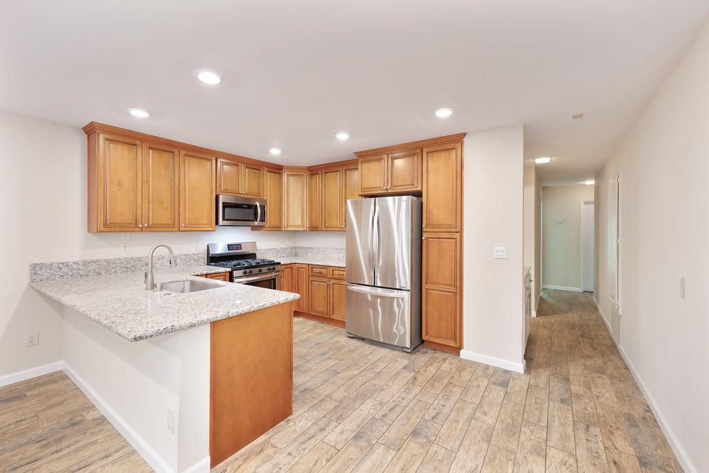 6726 Vivienda Lane