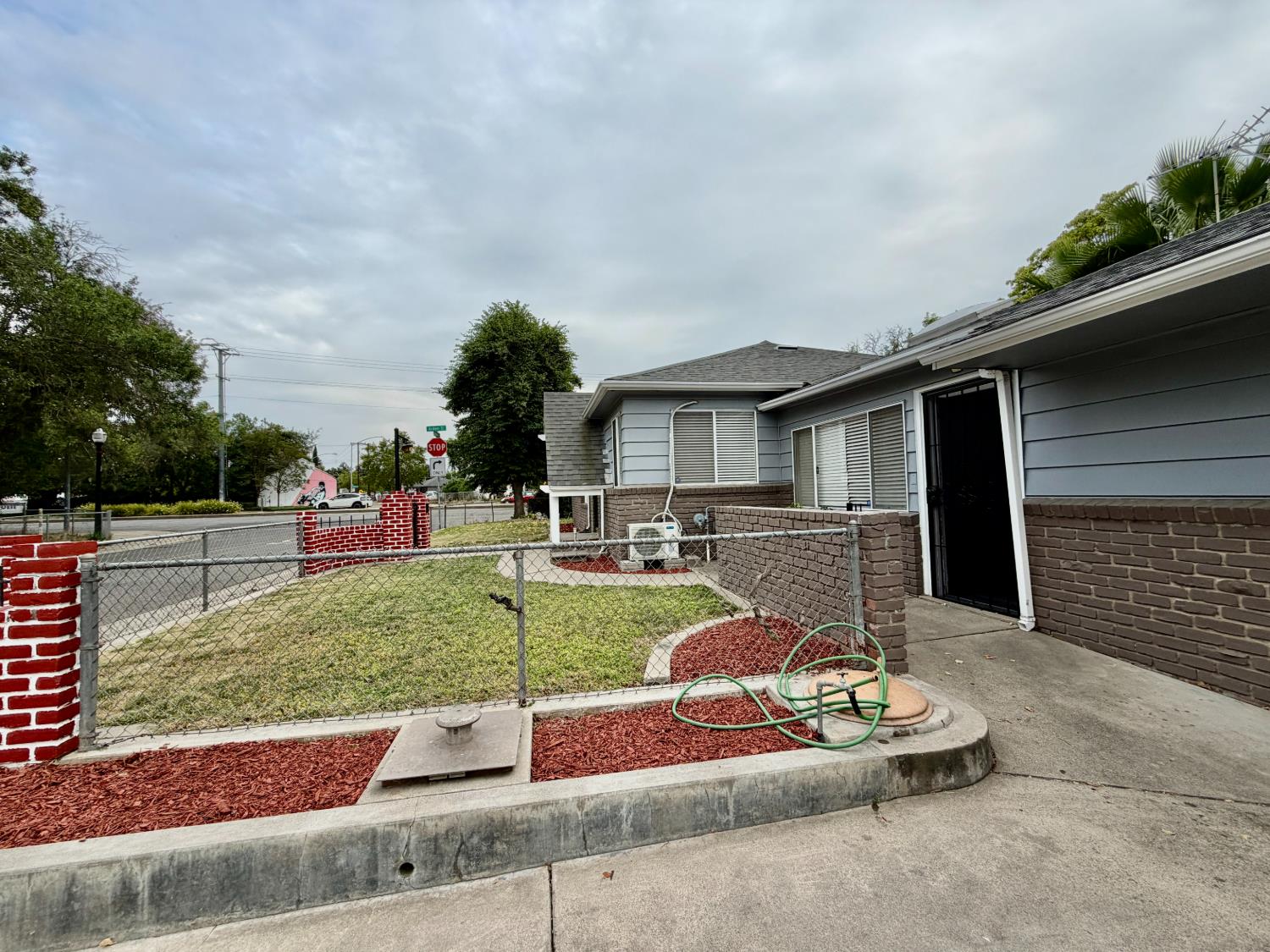2201 Edgewater Road