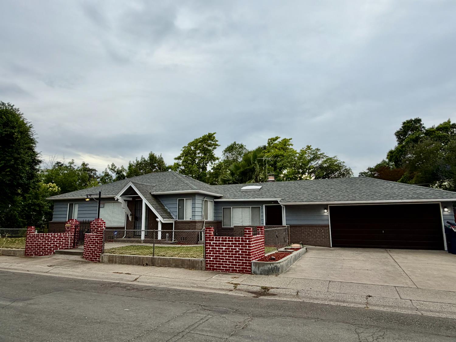 2201 Edgewater Road