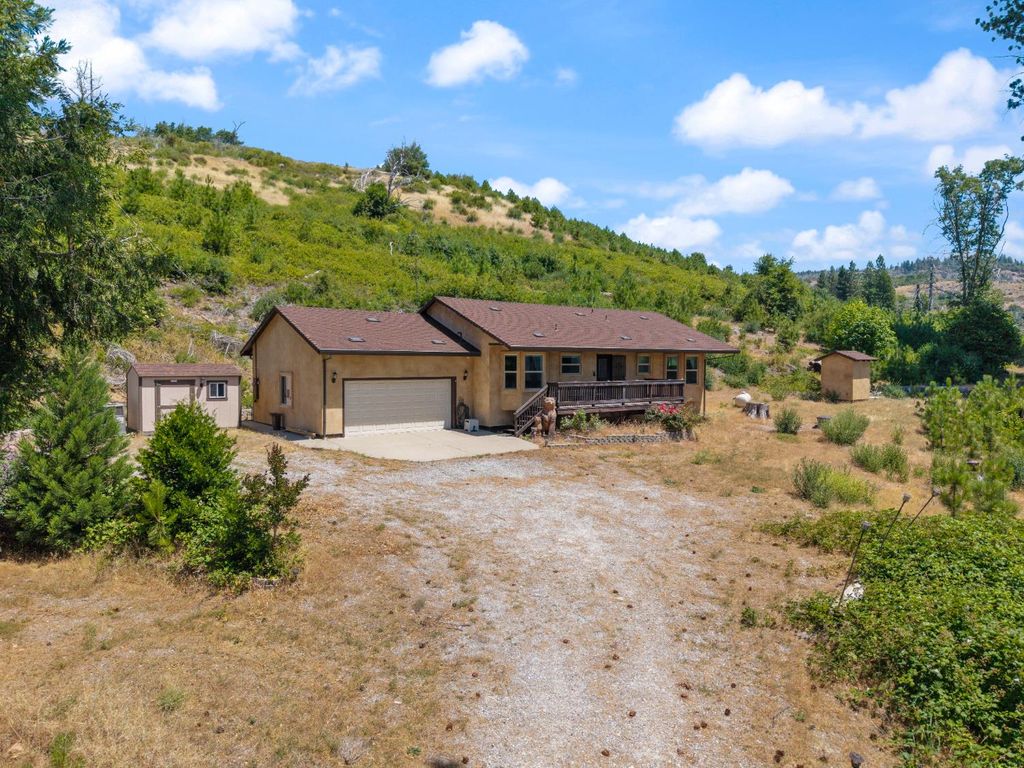 Photo of 8009 Spring Valley Road, Pollock Pines, CA 95726 (MLS # 226006720)