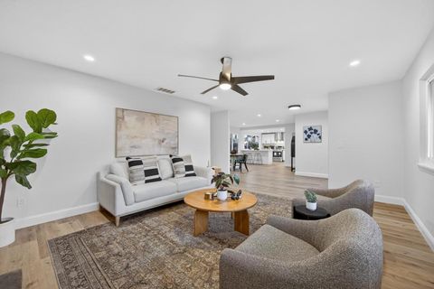 8561 Elaine Drive Sacramento CA 95828