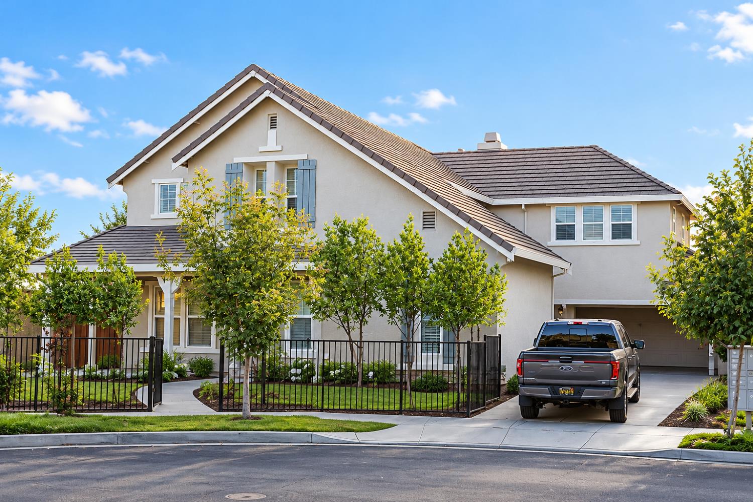 2409 Hidden Oak Court