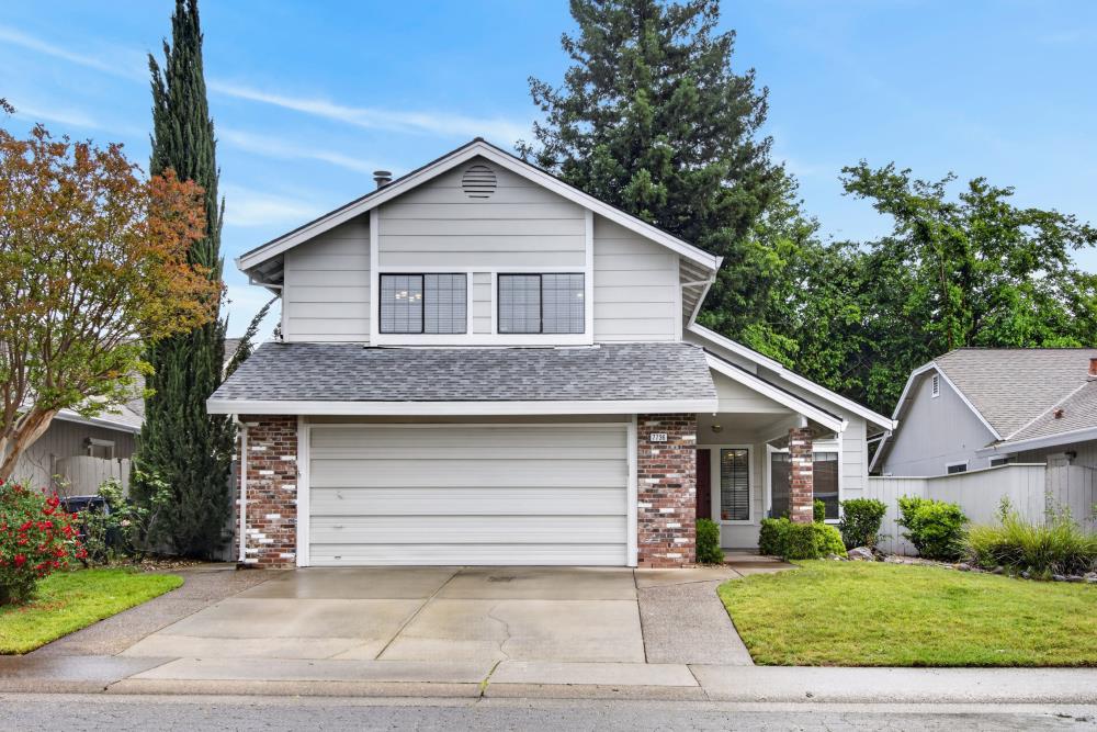 7736 Auburn Woods Drive