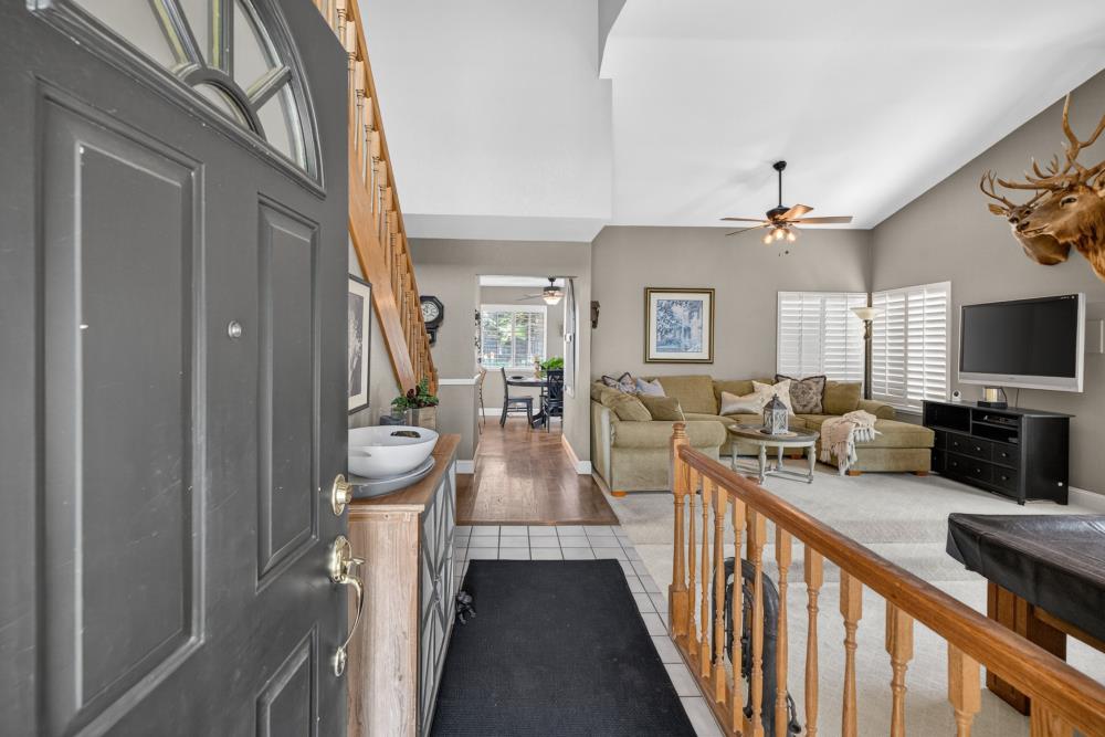 5937 LAGUNA VILLA Way