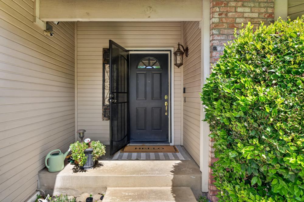 5937 LAGUNA VILLA Way