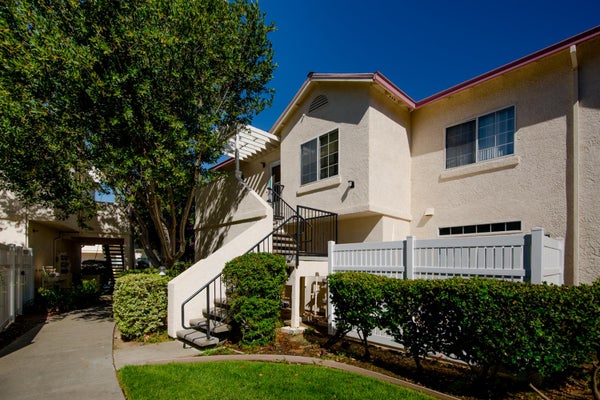 1045 GREENE TER, DAVIS, CA 95618 - Image ba2fe4b61ea3ff1f040baa207ddff395/3837604077